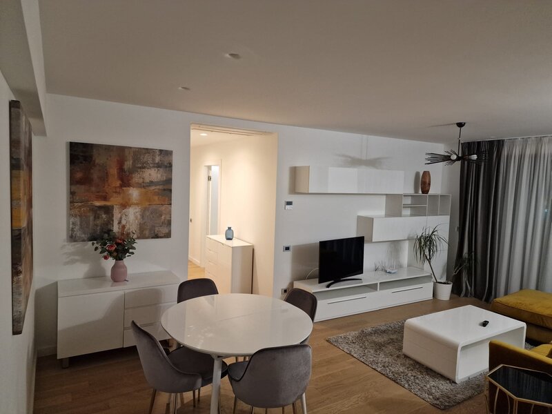 2025 Aviatiei Tower, 3 camere 96mp 2Bai Centrala, 2 Locuri Parcare Subteran